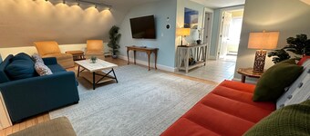 86 Dr Marcus House - Popular Broadway Area