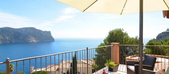 配有壯觀海景和泳池的別墅可容納7人  