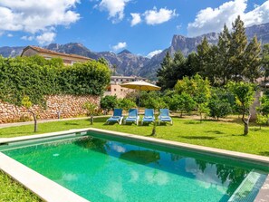 Villa - Beautiful Mallorcan Villa With Pool in Soller (Sóller)