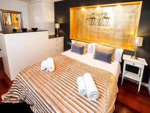 Apartment | 5 bedrooms - Victoria City Center 2 Downtown Luxury Duplex (Barcelona)