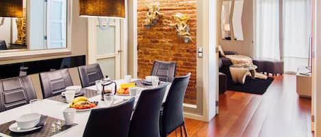 Apartamento | 5 dormitorios