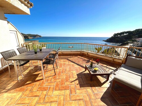 Charming Apartment in La Fosca Beach