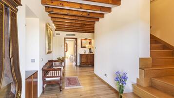 6 bedrooms