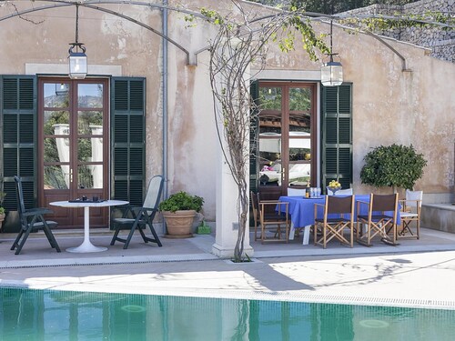 Majestic Holiday Estate Sleep 12 Pers in Calvia