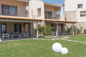 Villa, Smoking | 15 bedrooms