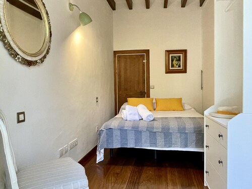 Two Bedroom Apartment With 5 Balconies