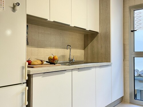 Two Bedroom Apartment With 5 Balconies