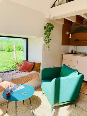 المنشأة من الداخل