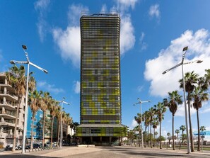 Room - Loft on Las Canteras Beach Terrace sea Views Wifi (Las Palmas de Gran Canaria)