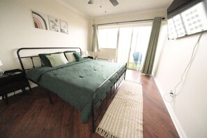 Appartement, roken | 1 slaapkamer, een bureau