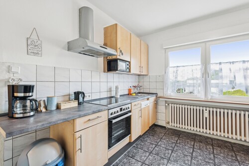 Good location, ideal for fitters, trade fair guests, 3 bedrooms, SmartTV