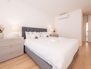 Apartment | 1 bedroom - Waterfront Luxury On Ria Formosa (Olhao)