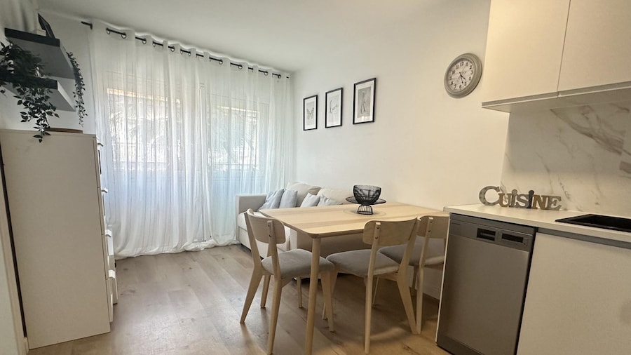 Beach Apartment IV Coeur de Pla