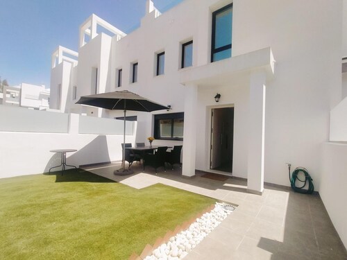 Mangos Scandinavian Living Nerja