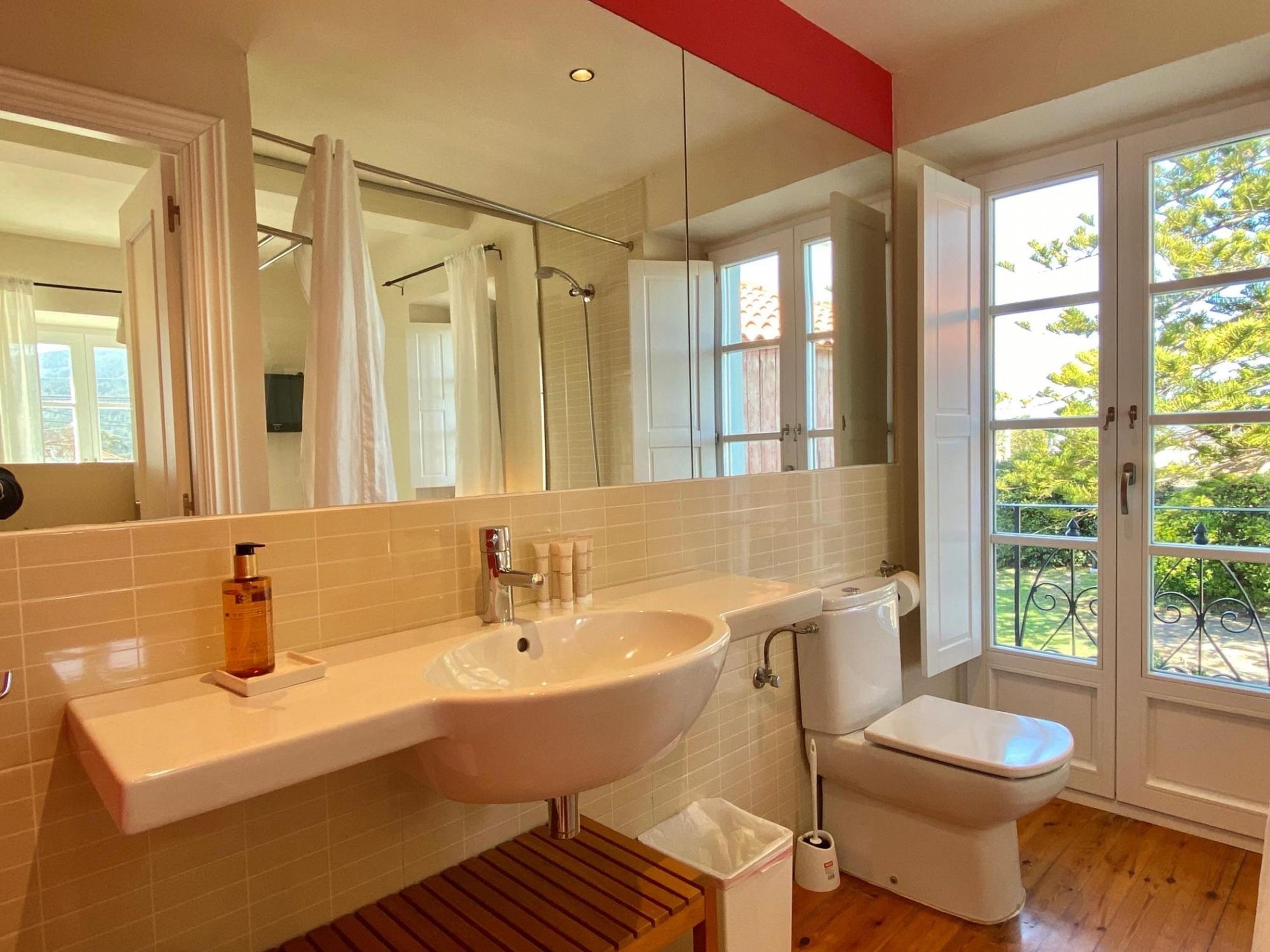 Casa, para fumantes | 8 quartos