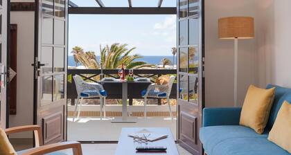 Apt 28 Famara