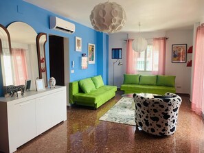 Apartment, Smoking