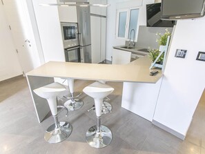 2 عدّة غرف نوم