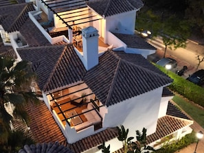 House - Los Naranjos Beautiful 1 Bedroom Penthouse (Marbella)