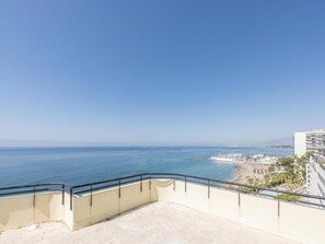 Apartment | 3 bedrooms - Front Line Beach in Marbella (Marbella)