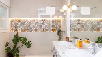Casa | 9 dormitorios