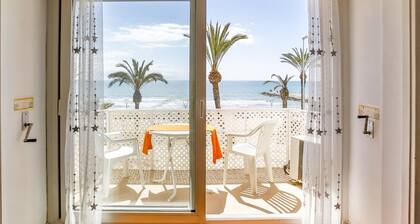 Apartamento Acogedor en Primera Linea Liliane