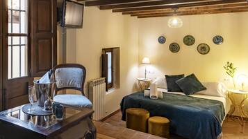 3 bedrooms, soundproofing