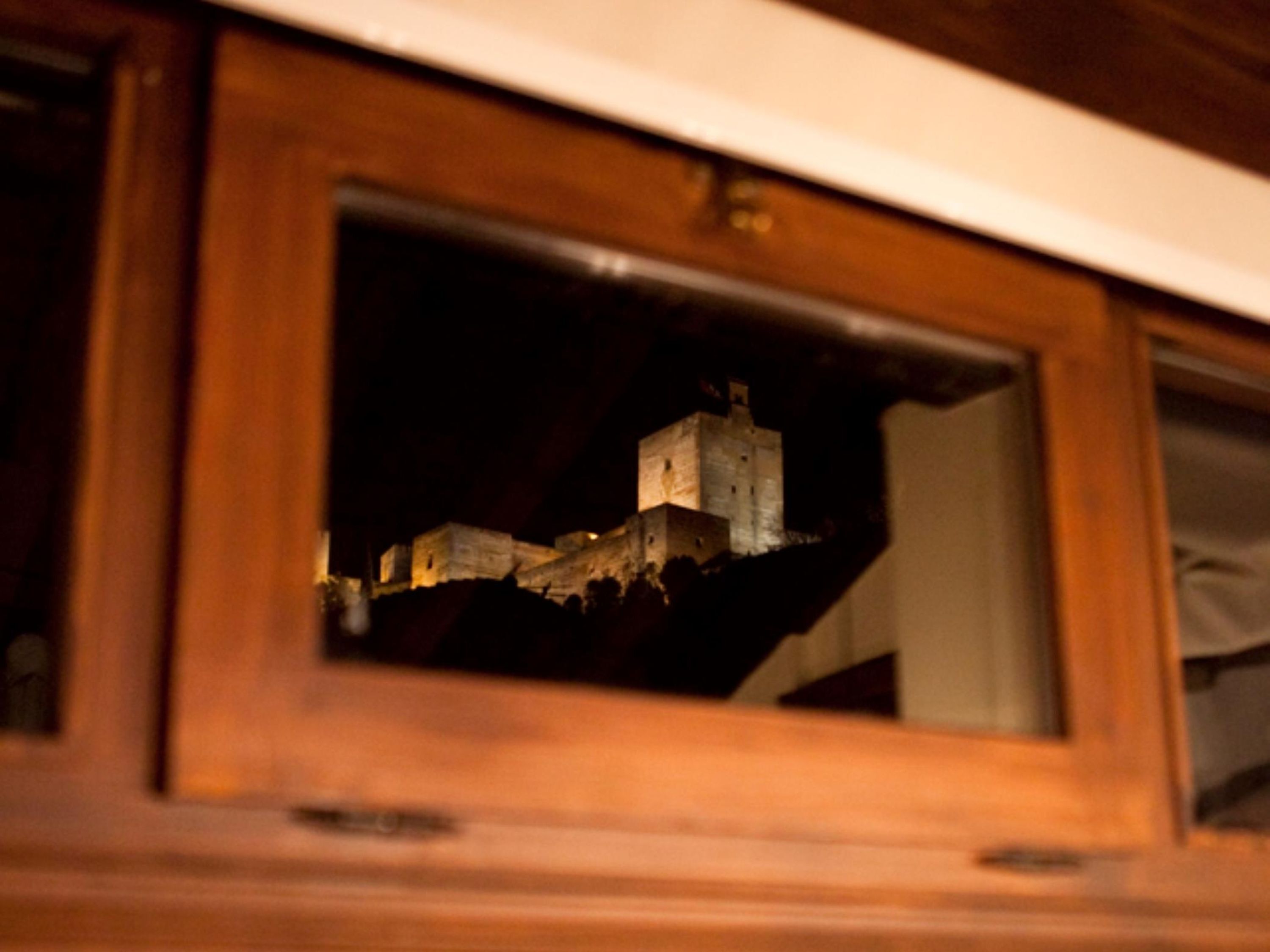 อพาร์ทเมนท์ | 3 ห้องนอน, ห้องเก็บเสียง