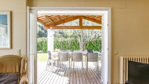 Unclassified image, 3 of 25, button - Casa Independiente con Jard n y Piscina Privada (Sant Pere de Ribes)