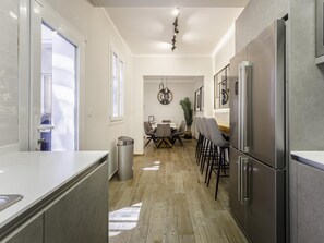 Villa | 5 bedrooms, soundproofing - Sitges Centre Mediterranean House 5 Bedroom (Sitges)