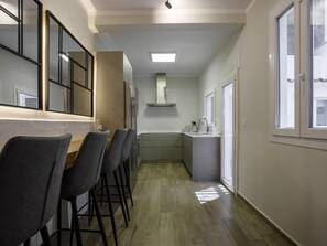 Villa | 5 bedrooms, soundproofing - Sitges Centre Mediterranean House 5 Bedroom (Sitges)