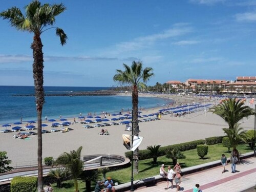 C Ntrico y a pie de Playa en los Cristianos
