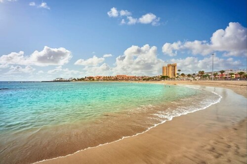 C Ntrico y a pie de Playa en los Cristianos
