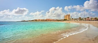 C Ntrico y a pie de Playa en los Cristianos