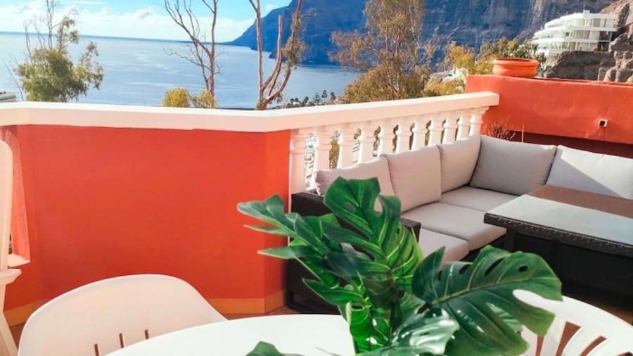 Luna Rossa in Santiago del Teide