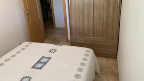 Unclassified image, 3 of 22, button - Bajos con Terraza Privada y Zona Comunitaria (Calafell)