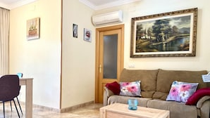 Unclassified image, 5 of 22, button - Bajos con Terraza Privada y Zona Comunitaria (Calafell)