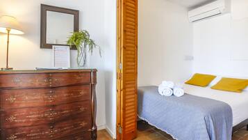 2 bedrooms