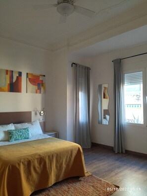 Apartment | 3 bedrooms - Luminous Flat in Great Location (Valencia)