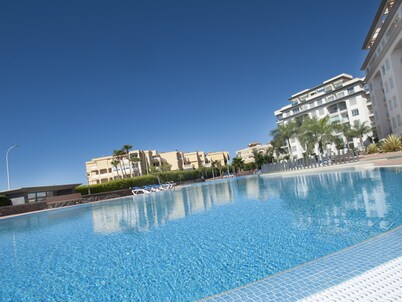 Jessica s Hideaway Amarilla Golf Bliss