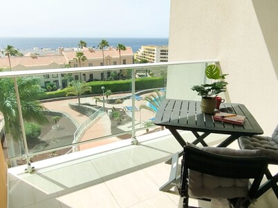 Jessica s Hideaway Amarilla Golf Bliss