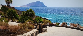 Jessica s Hideaway Amarilla Golf Bliss