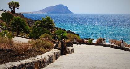 Jessica s Hideaway Amarilla Golf Bliss