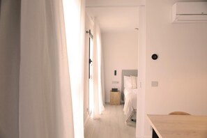 Studio | 3 bedrooms
