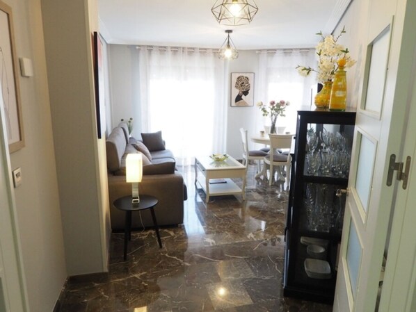 Apartment | 1 bedroom - Bonito Apartamento en Centro Ciudad con Garaje (Albaida)