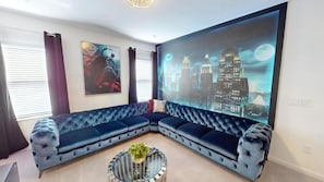 House - 8 Bedroom Themed Rooms Huge Games Room Pool Spa (Orlando)