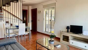 House | 2 bilik tidur