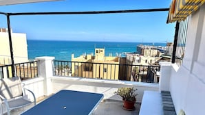 Unclassified image, 2 of 24, button - Encanto Hist Rico con Terraza y Vistas al mar (Alicante)