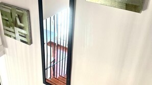 Unclassified image, 3 of 24, button - Encanto Hist Rico con Terraza y Vistas al mar (Alicante)