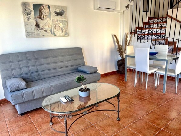 House | 2 bilik tidur 